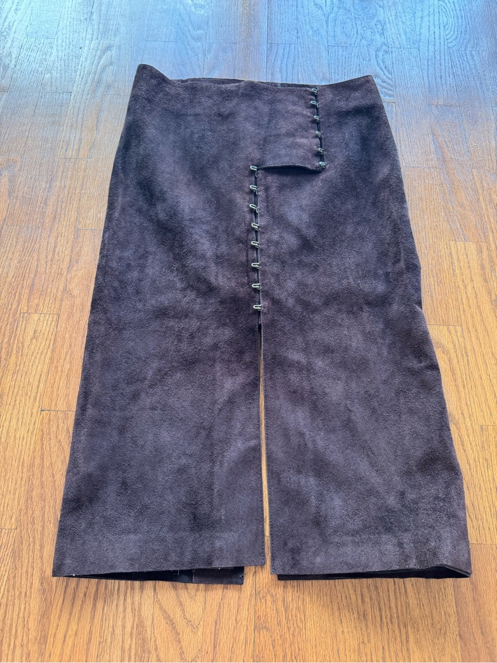 Women's Chocolate Brown Gucci Suede Skirt - size 40